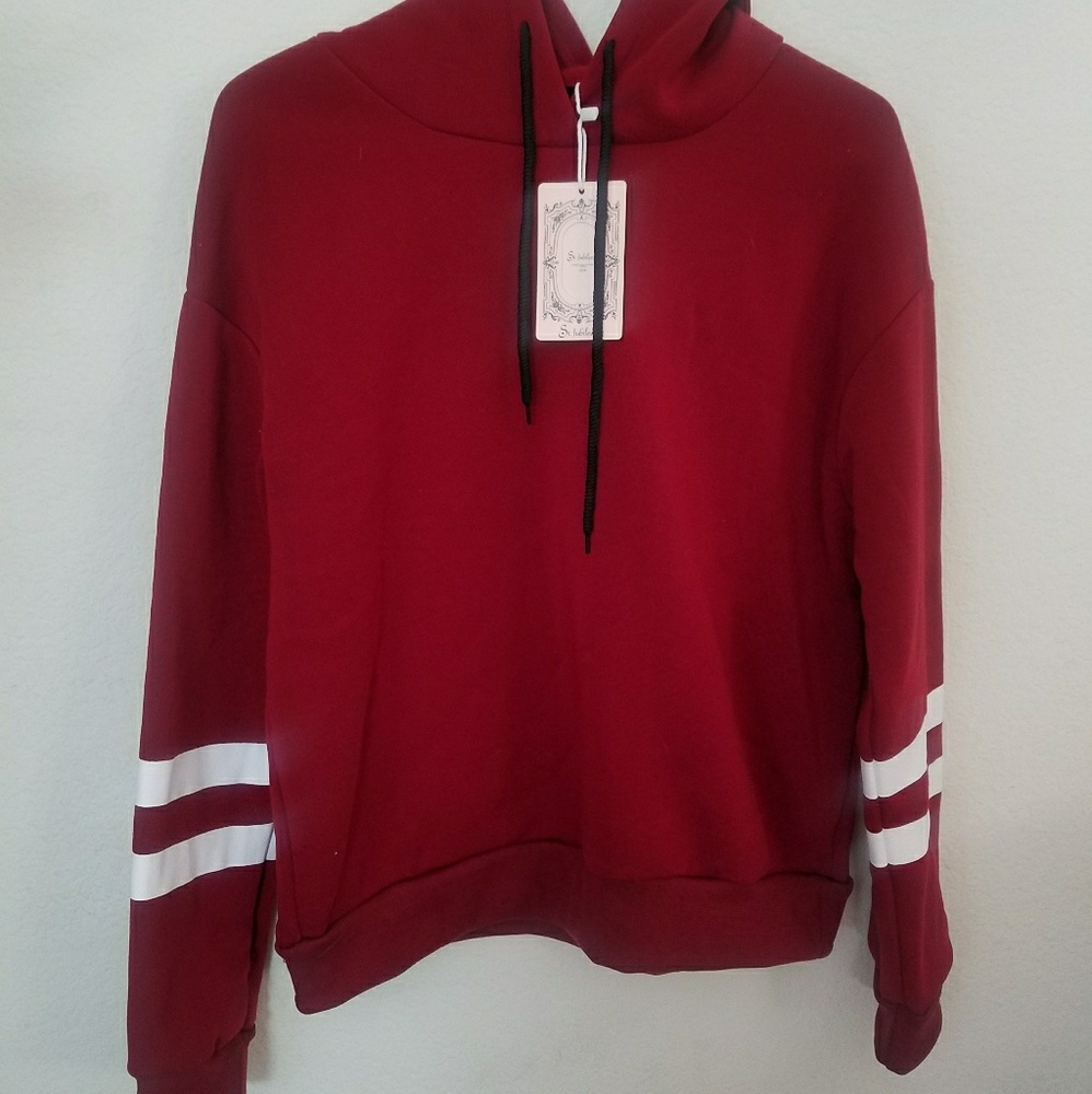 Pullover hooded sweatshirt